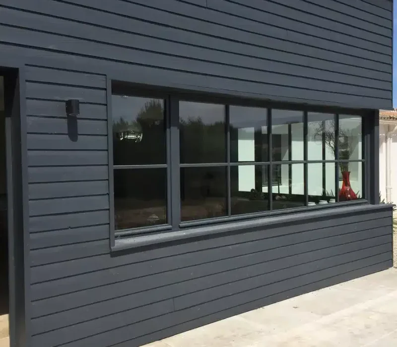 Réalisation de menuiseries extérieures par Conception Bois 17, charpentier à La Rochelle